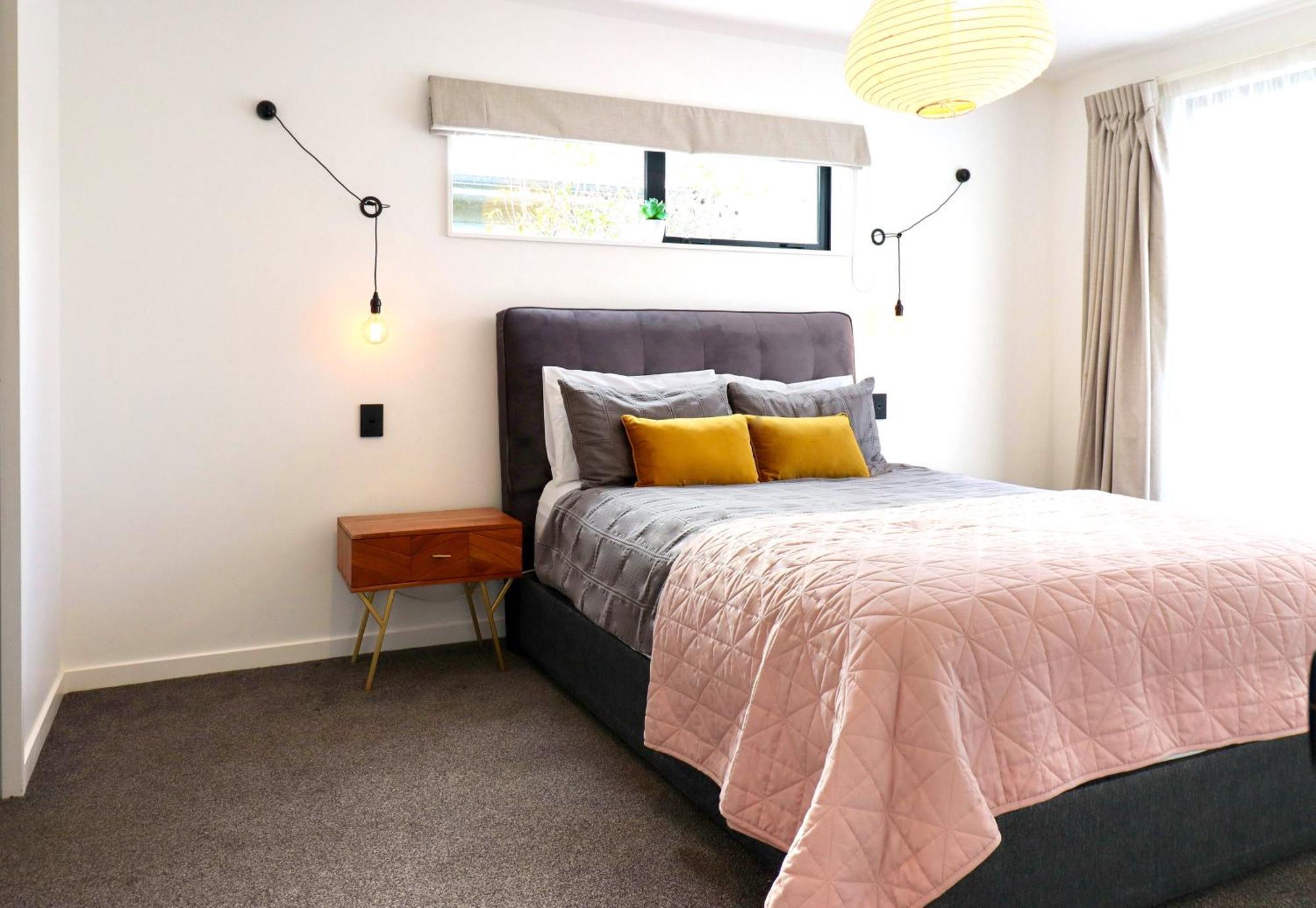 Black Barn Modern: Luxe Martinborough Escape ภายนอก รูปภาพ